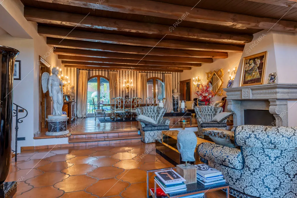 Salotto della villa Sidley, location in stile classico a Roma