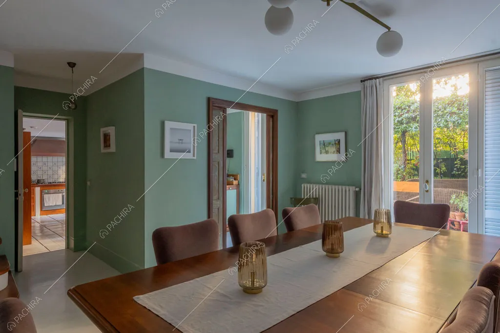 Sala da pranzo della villa Rodano, location in stile contemporaneo a Milano