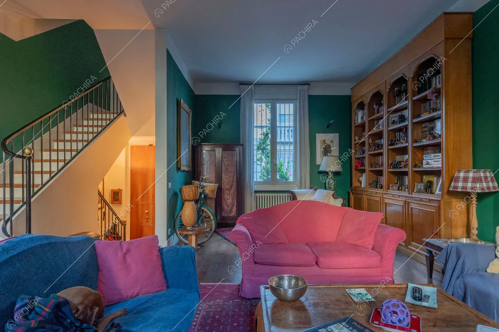 Salotto della villa Rodano, location in stile contemporaneo a Milano