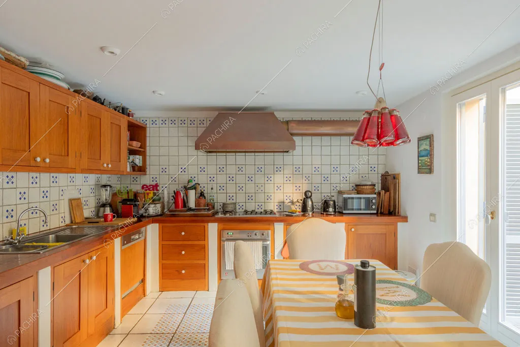 Cucina della villa Rodano, location in stile contemporaneo a Milano