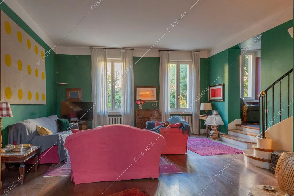 Salotto della villa Rodano, location in stile contemporaneo a Milano
