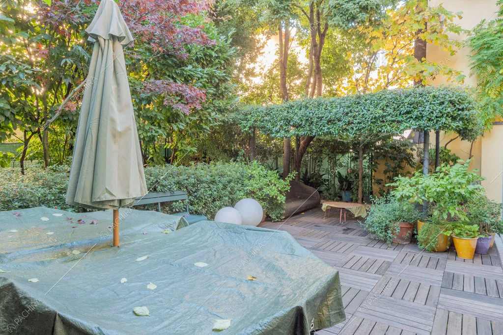Esterni della villa Rodano, location in stile contemporaneo a Milano