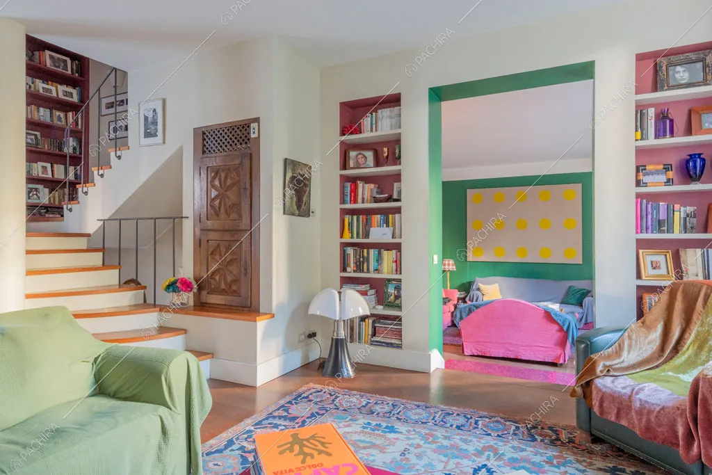 Salotto della villa Rodano, location in stile contemporaneo a Milano