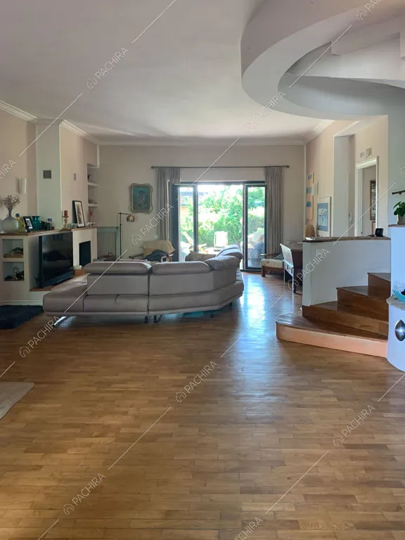 Zona living della villa Pelargonio, location in stile moderno a Roma