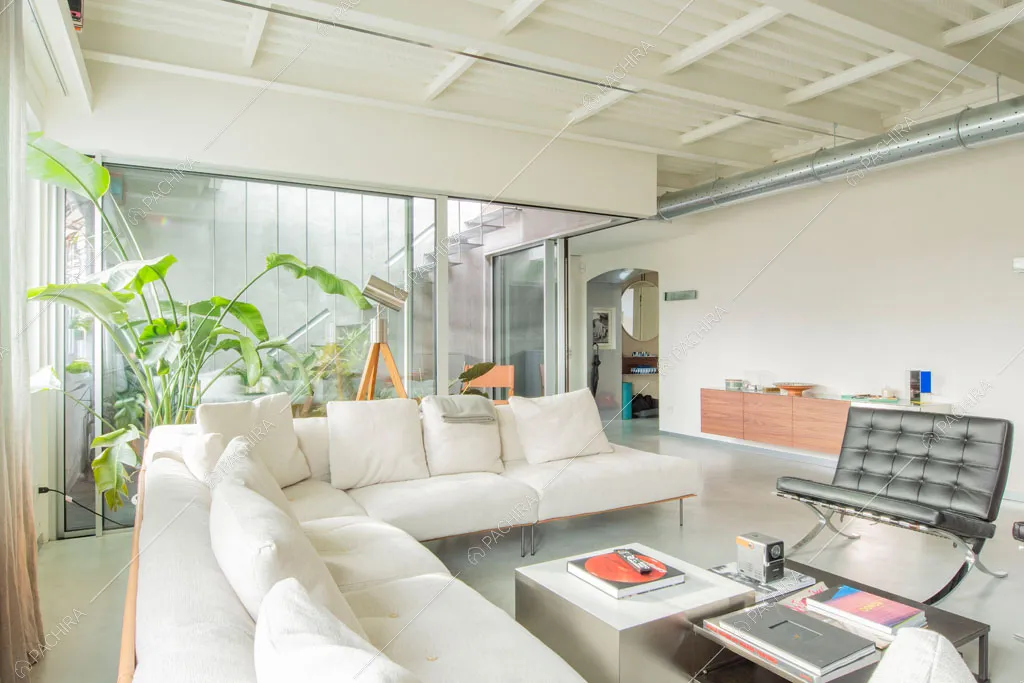 Salotto dell'appartamento Kamet, location in stile contemporaneo a Milano