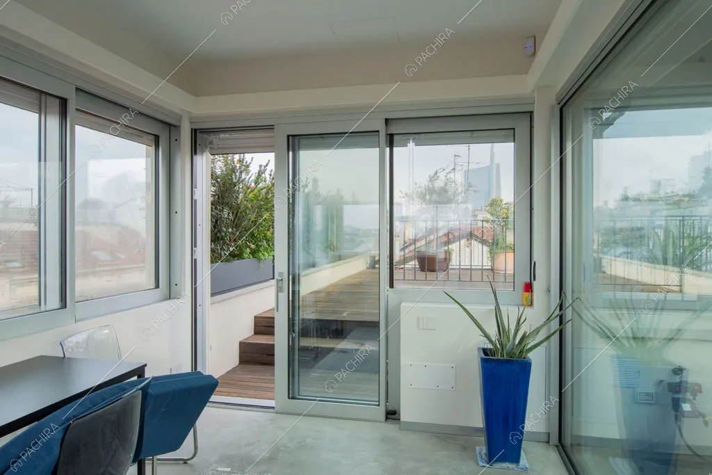 Studio dell'appartamento Kamet, location in stile contemporaneo a Milano