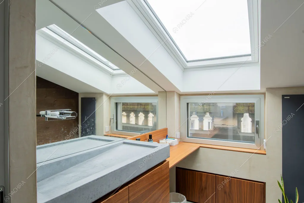 Bagno dell'appartamento Kamet, location in stile contemporaneo a Milano