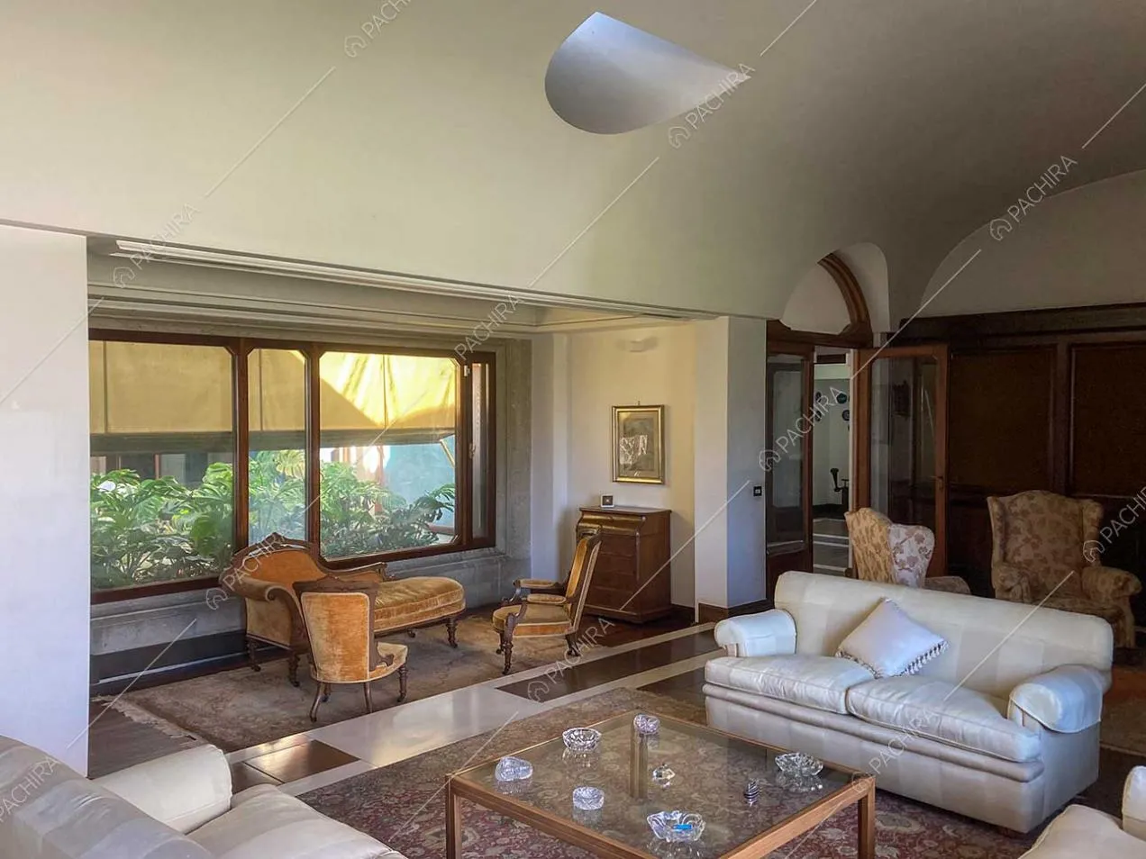 Salotto della villa Anastase, location in stile classico a Roma