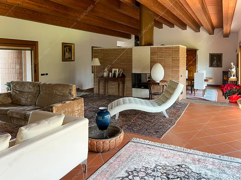 Sala della villa Drava, location in stile classico a Brescia