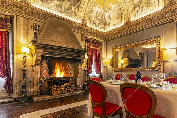 Salone della villa Darjeeling, location in stile classico a Brescia
