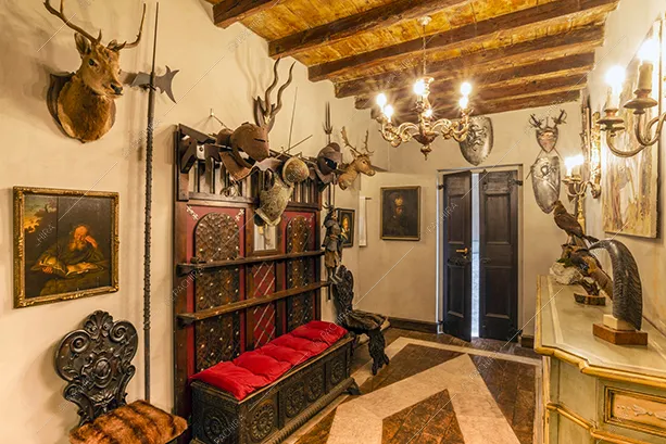 Corridoio della villa Darjeeling, location in stile classico a Brescia