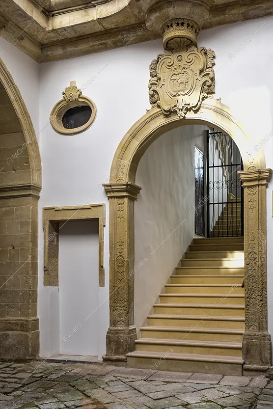 Scale della dimora storica Evros, location in stile contemporaneo a Lecce