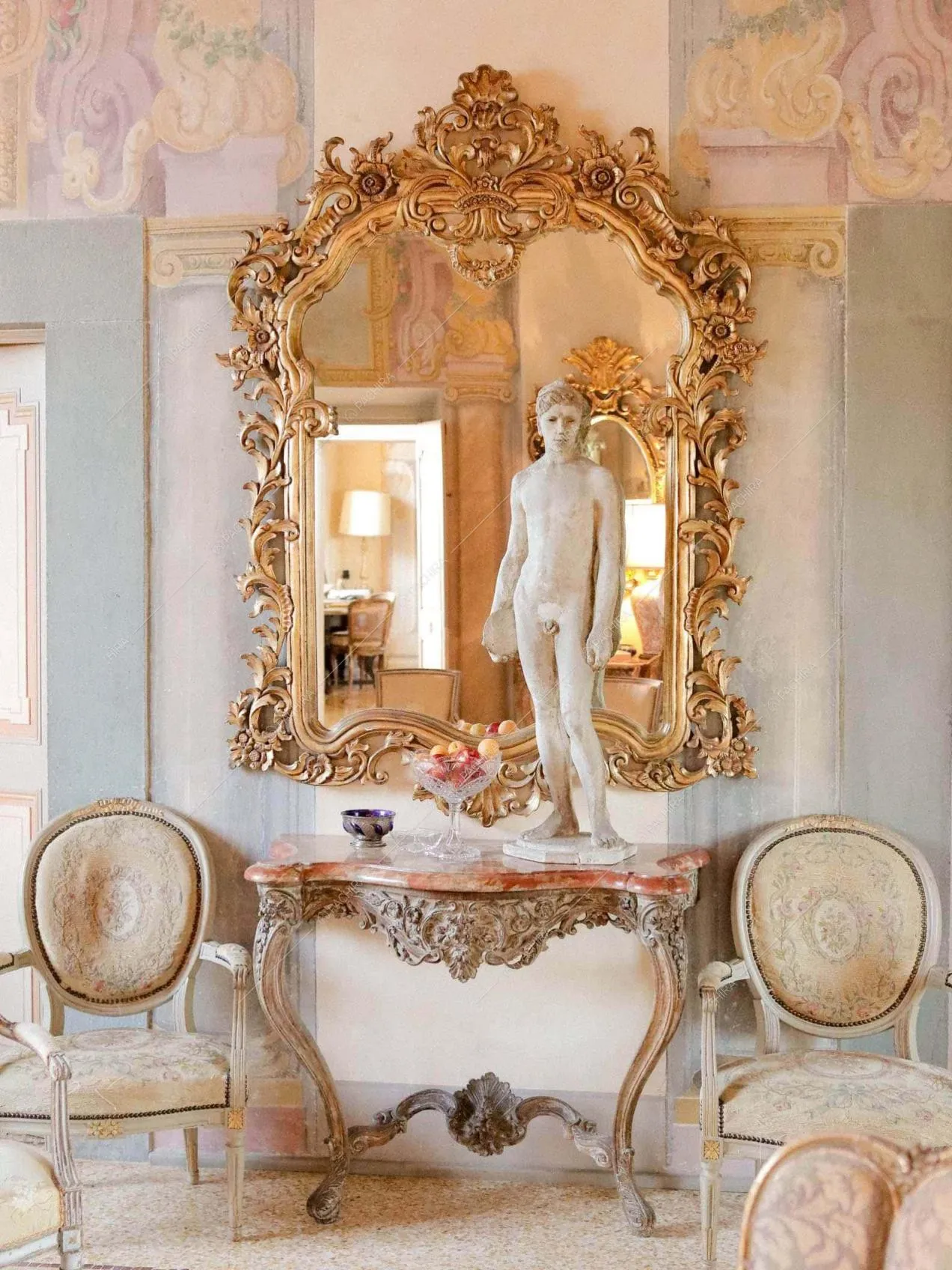 Atrio della villa Elba, location in stile classico a Firenze
