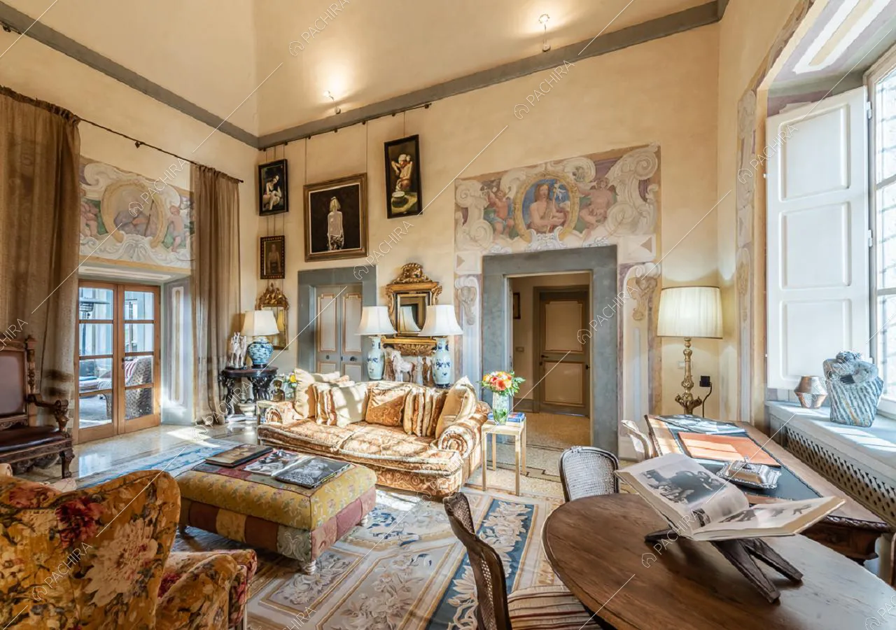 Salotto della villa Elba, location in stile classico a Firenze