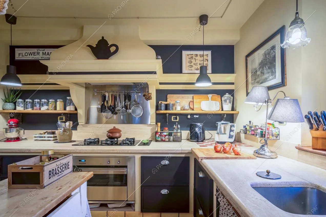 Cucina della villa Pico, location in stile country a Torino