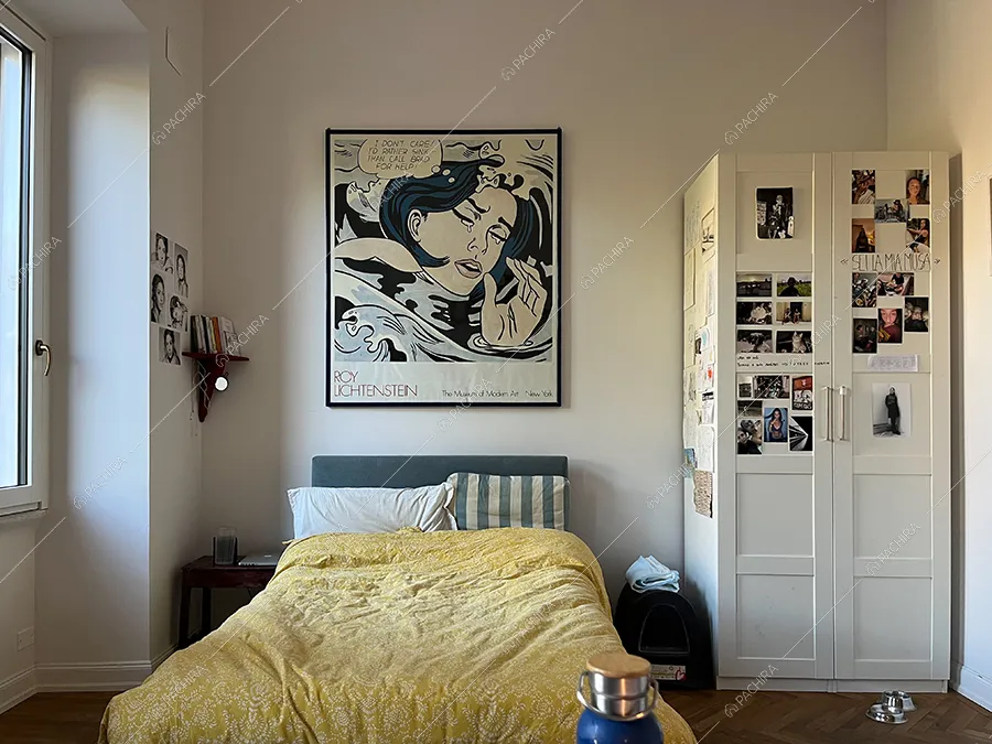 Camera da letto dell'appartamento Sile, location in stile contemporaneo a Roma