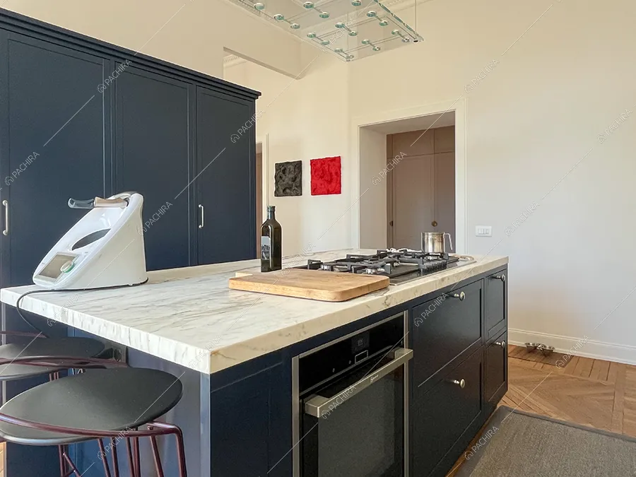 Cucina dell'appartamento Sile, location in stile contemporaneo a Roma