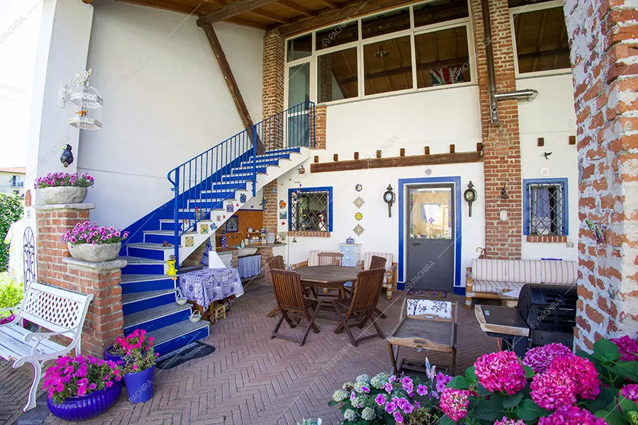 Portico della cascina Spluga, location in stile rustico a Milano