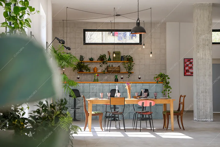 Cucina del loft Piroxene, location in stile industriale a Napoli