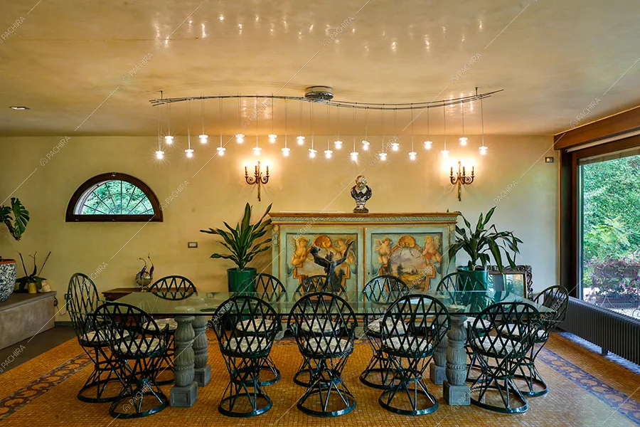 Sala da pranzo della villa Psillio, location in stile moderno a Bologna