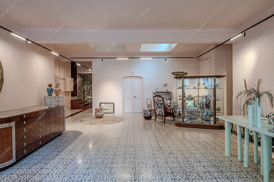 Sala dell'espositivo Magdalena, location in stile vintage per shooting a Milano