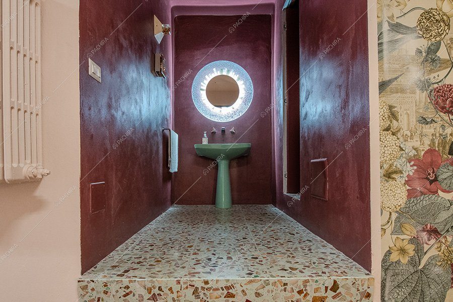 Bagno dell'espositivo Magdalena, location in stile vintage per shooting a Milano