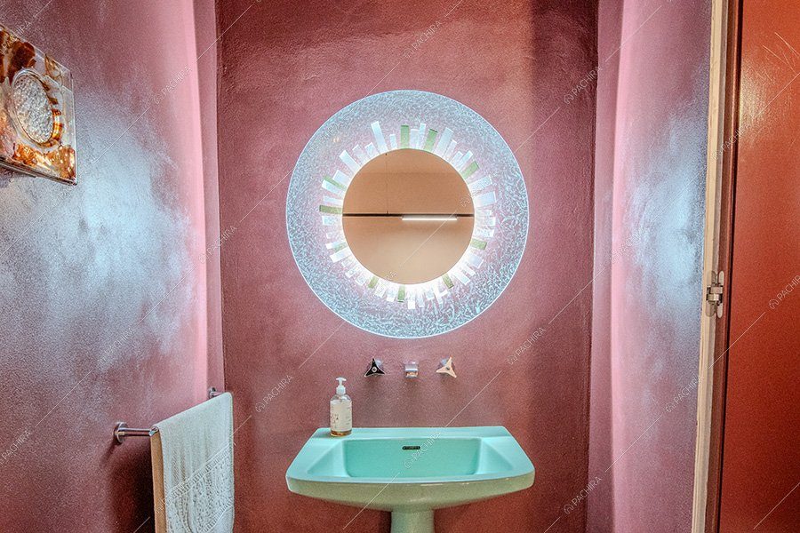 Bagno dell'espositivo Magdalena, location in stile vintage per shooting a Milano