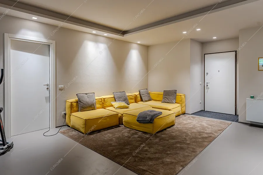 Salotto della villa moderna Amanita, location per shooting a Bergamo