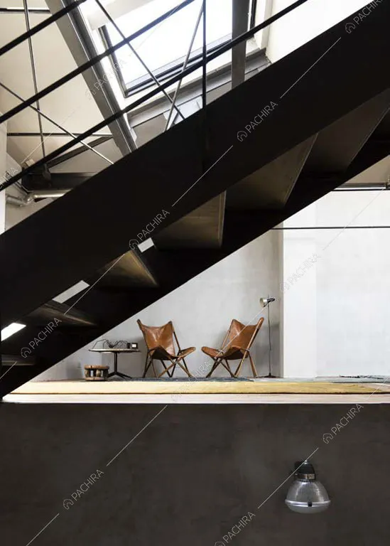 Scale del loft Reno, location in stile contemporaneo a Reggio Emilia
