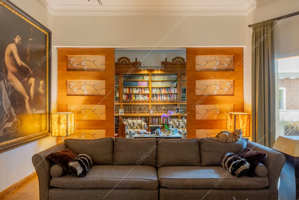 Zona living dell'appartamento Yalu, location in stile contemporaneo a Roma