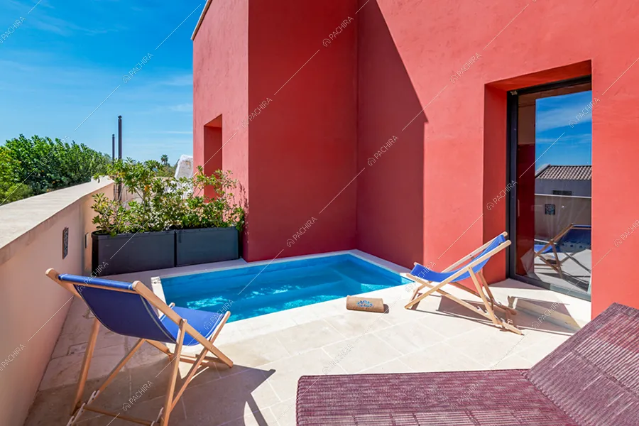 Terrazza della masseria Chinook, location in stile contemporaneo a Lecce
