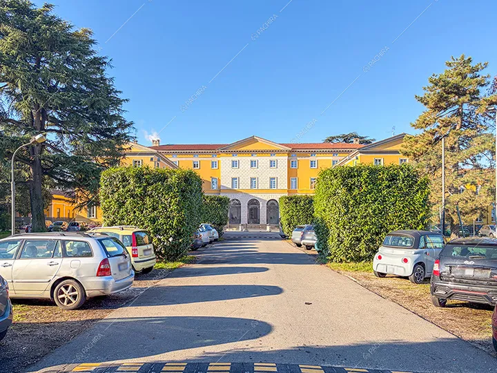 Vialetto della dimora storica Ande, location in stile classico a Monza