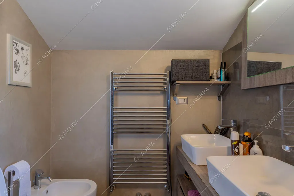 Bagno della villa Lena, location in stile moderno a Roma
