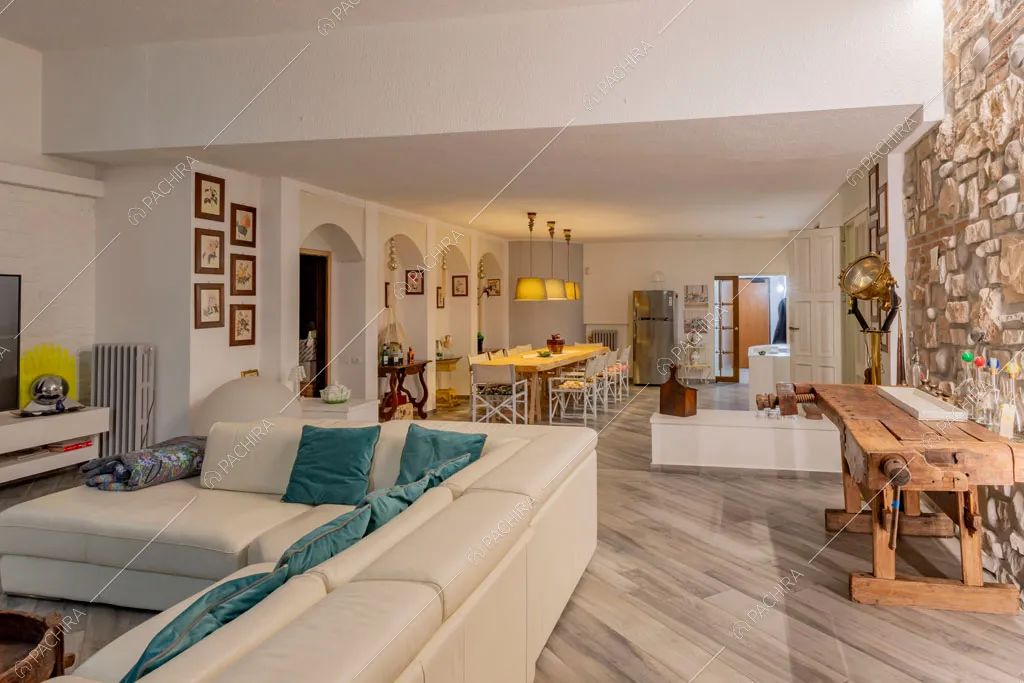 Sala della villa Ararat, location in stile classico a Milano
