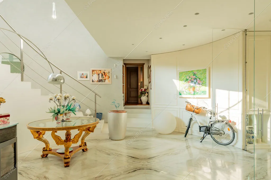 Atrio della villa Ararat, location in stile classico a Milano
