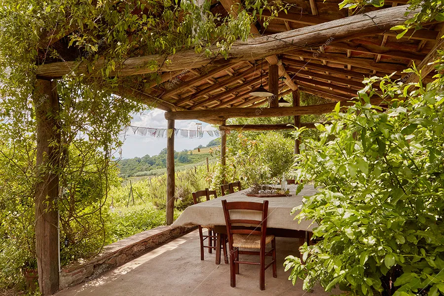 Veranda della masseria Mincio, location in stile rustico a Lucca