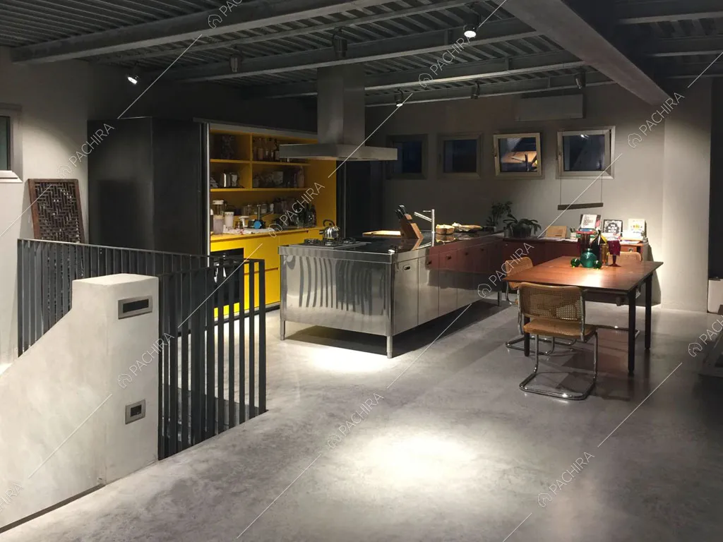 Cucina dell'attico Terek, location in stile contemporaneo a Venezia