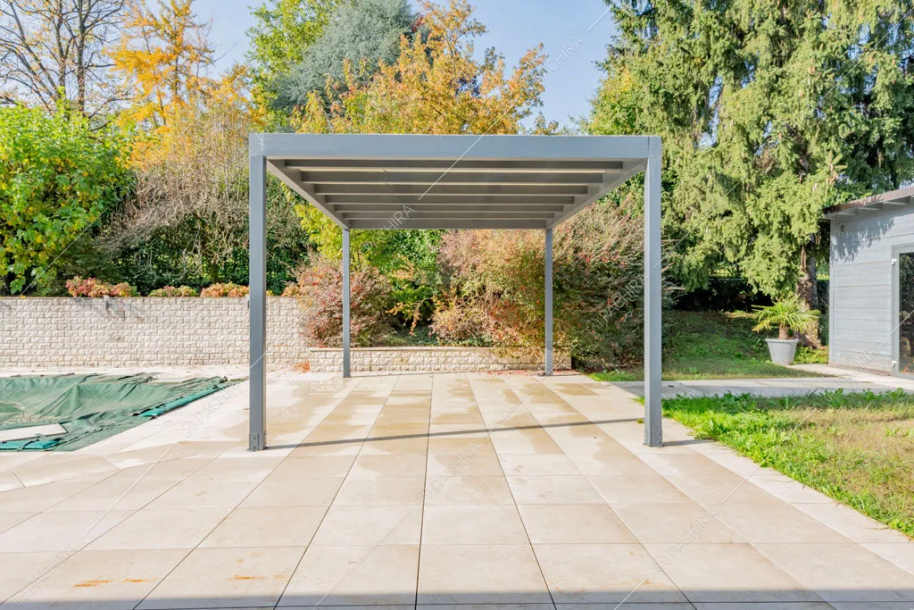 Patio della villa Darling, location in stile contemporaneo a Monza