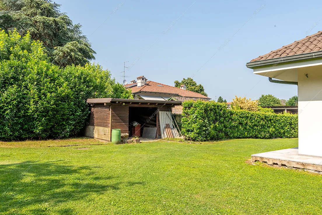 Giardino della villa Guadiana, location in stile moderno a Como