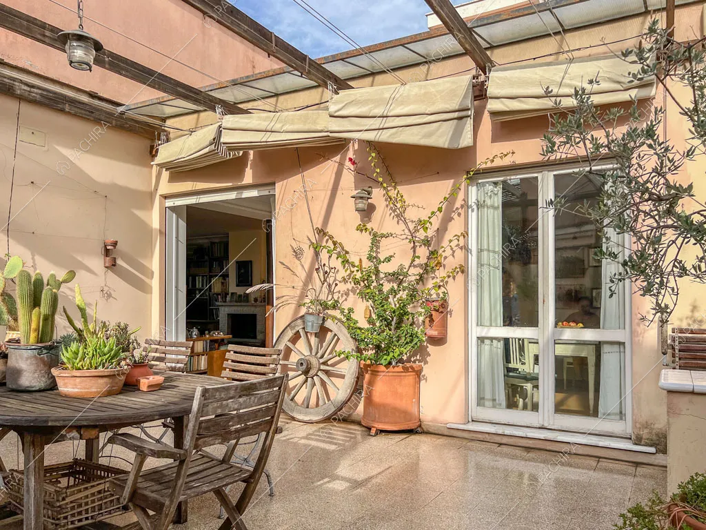 Terrazza dell'appartamento Kuban, location in stile moderno a Roma