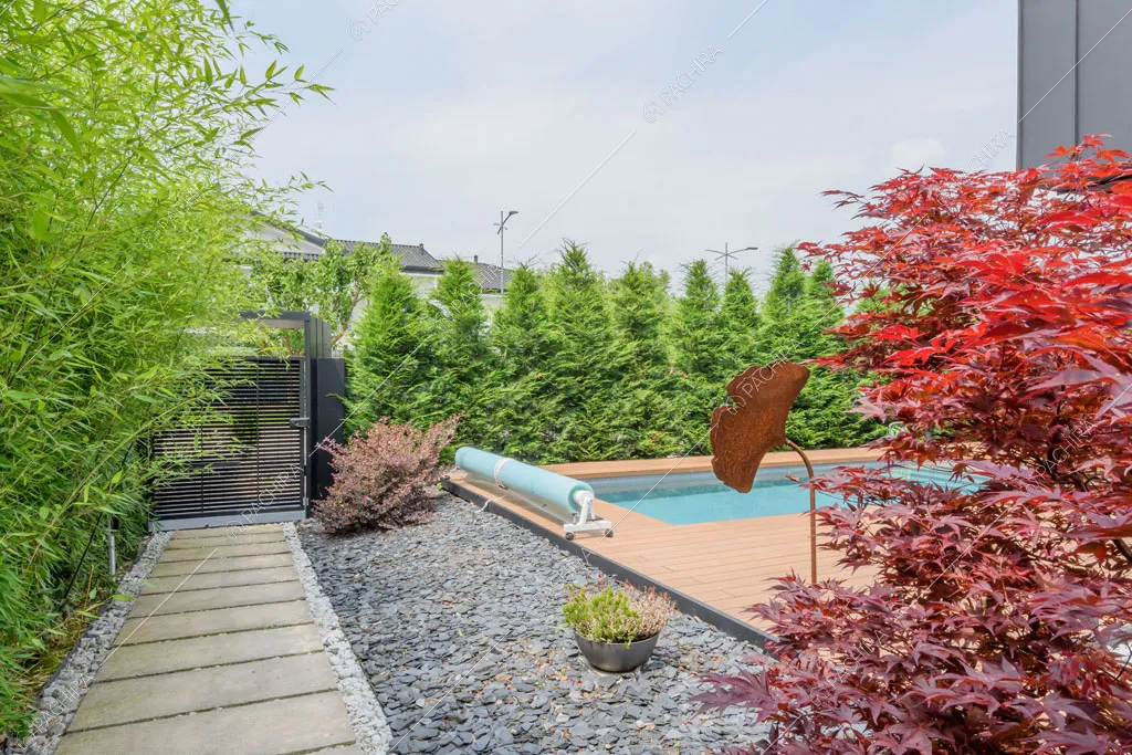 Vialetto della villa Aral, location in stile contemporaneo a Monza
