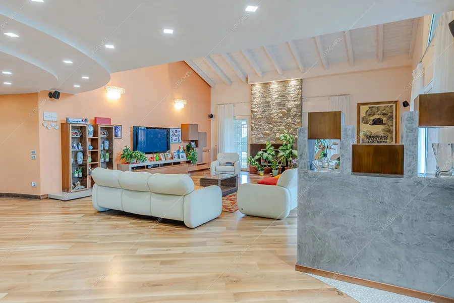 Sala della villa Caucaso, location in stile moderno ad Alessandria