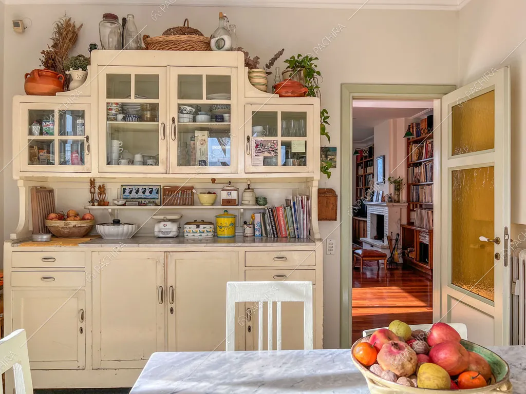 Cucina dell'appartamento Kuban, location in stile moderno a Roma