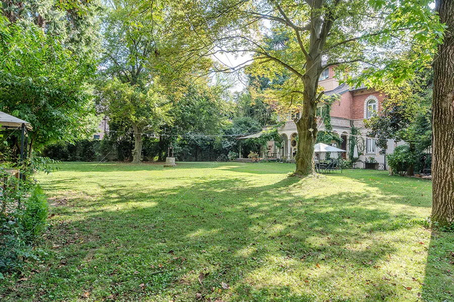 Parco della villa Rainier, location in stile liberty a Milano