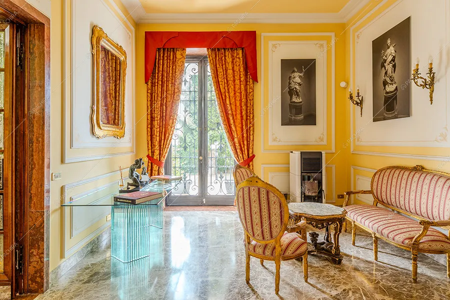 Salotto della villa Lentisco, location in stile classico a Varese