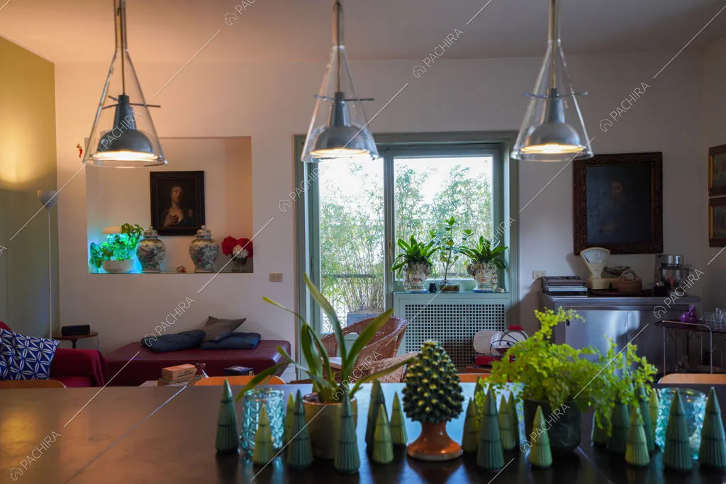 Zona living dell'appartamento Volga, location in stile moderno a Roma
