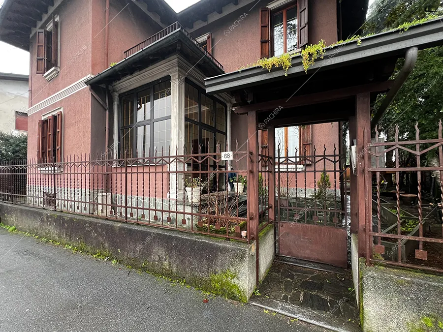 Esterni della villa Vinson, location in stile moderno a Milano