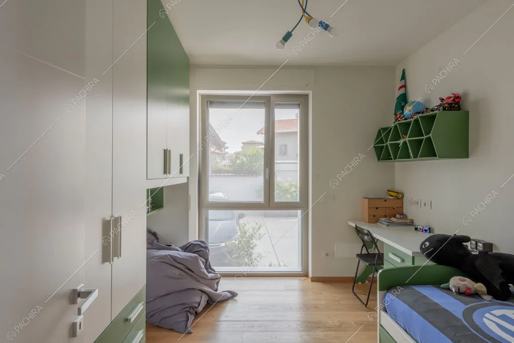 Camera da letto dei bambini della villa Eiger, location in stile moderno a Monza