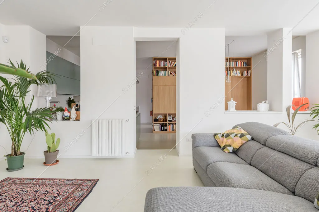 Luminosa sala dell'appartamento Papagayo, location in stile contemporaneo a Milano