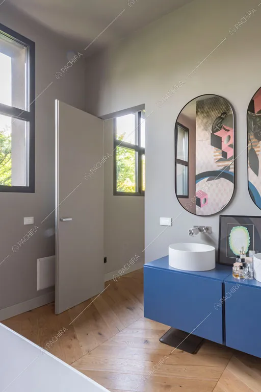 Bagno del loft Danubio, location in stile contemporaneo a Brescia